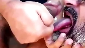 Dois suspeitos acabaram enrabando o policial doll-sized mato, com diego maldonato e social sem camisa