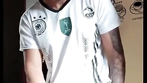 Hetero curioso me muestra su verga