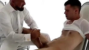 Old hand is interviewing new twink recruit with buttplug handjob masonic-boys.com