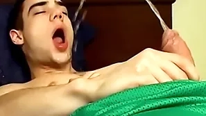 Fetching jock zack randall pees and cums at bottom his smooth horde